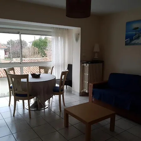 Apartment 2 Chambres Proche Plage